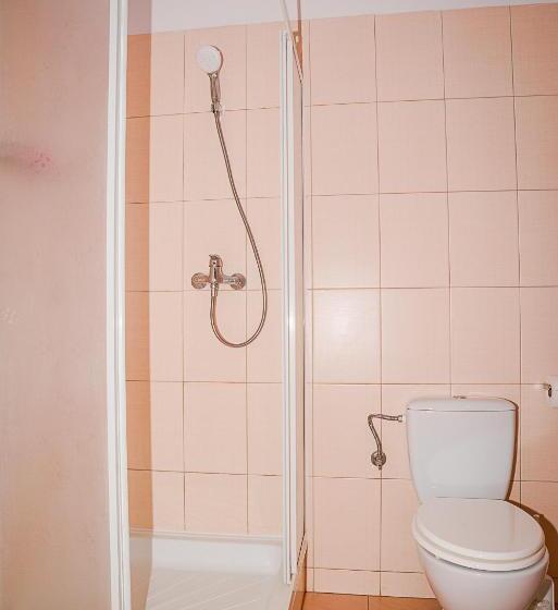 اتاق استاندارد چهار تخته, Willa Alba