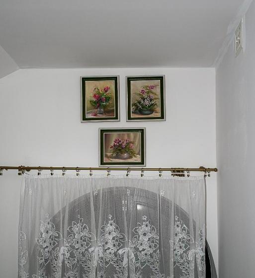 اتاق استاندارد سه نفره, Willa Alba