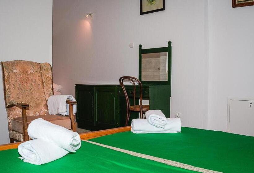 اتاق استاندارد سه نفره, Willa Alba