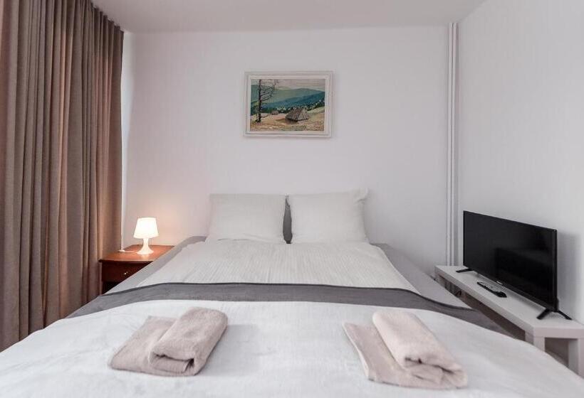 اتاق لوکس سه تخته, Willa Biały Domek