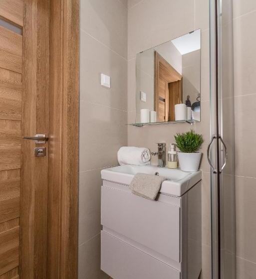 اتاق سوپریور با چشمانداز کوهستان, Willa Biały Domek