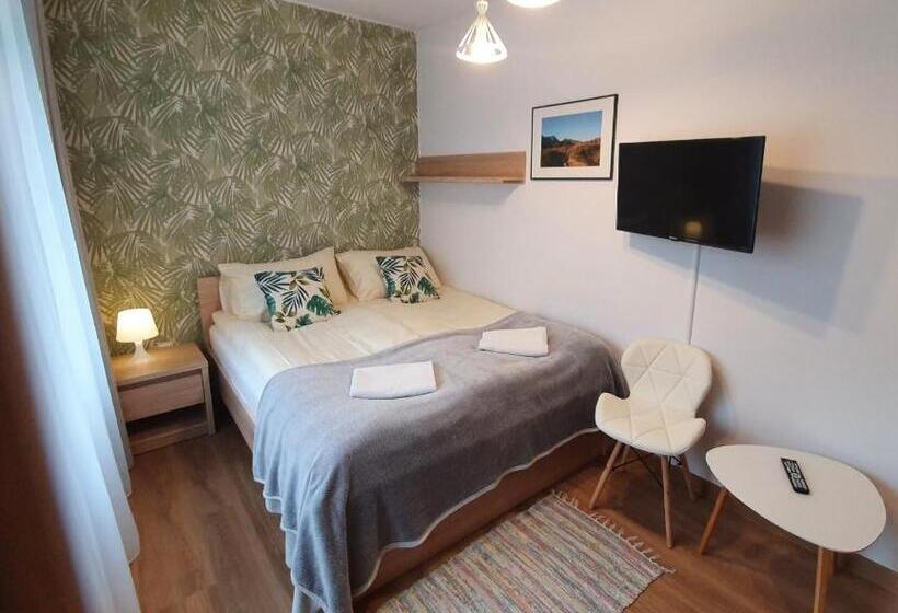 استودیوی لوکس, Willa Biały Domek