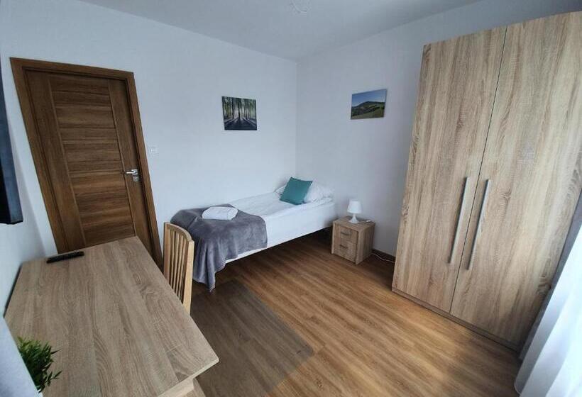 استودیوی لوکس, Willa Biały Domek