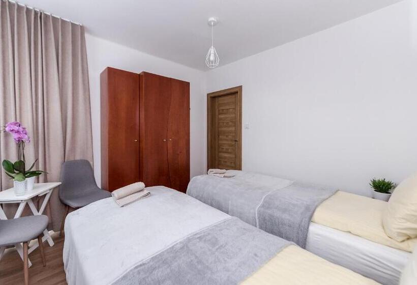 استودیو خانوادگی, Willa Biały Domek