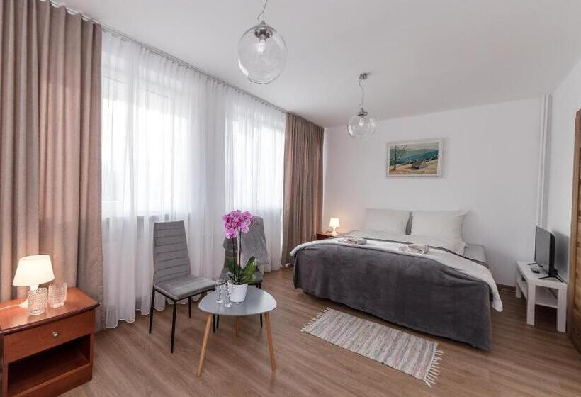 اتاق لوکس سه تخته, Willa Biały Domek