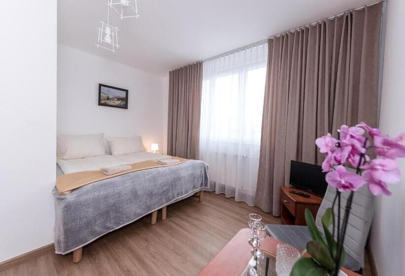 اتاق سوپریور با چشمانداز کوهستان, Willa Biały Domek