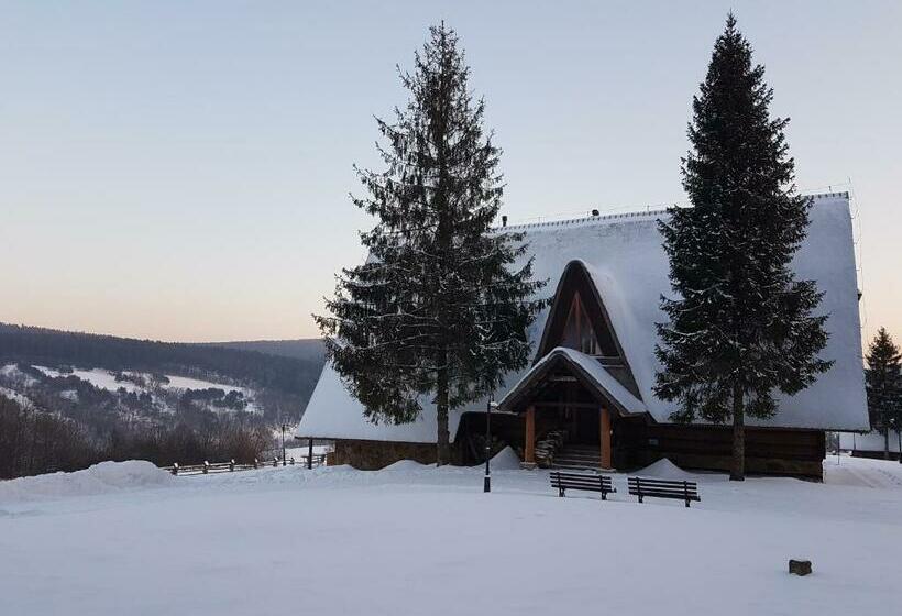 فيلا غرفة نوم واحدة, Wille Trójca