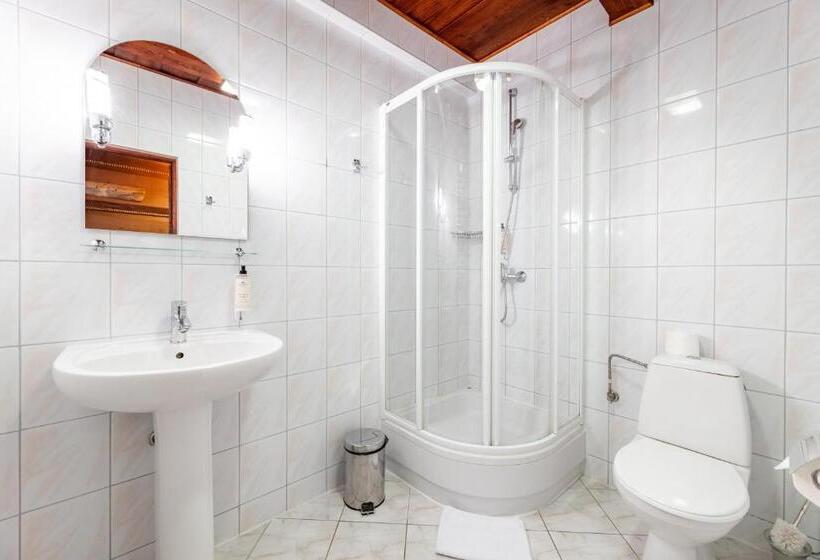 فيلا غرفة نوم واحدة, Wille Trójca