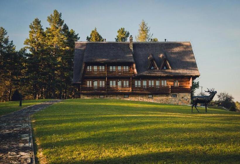 فيلا غرفة نوم واحدة, Wille Trójca