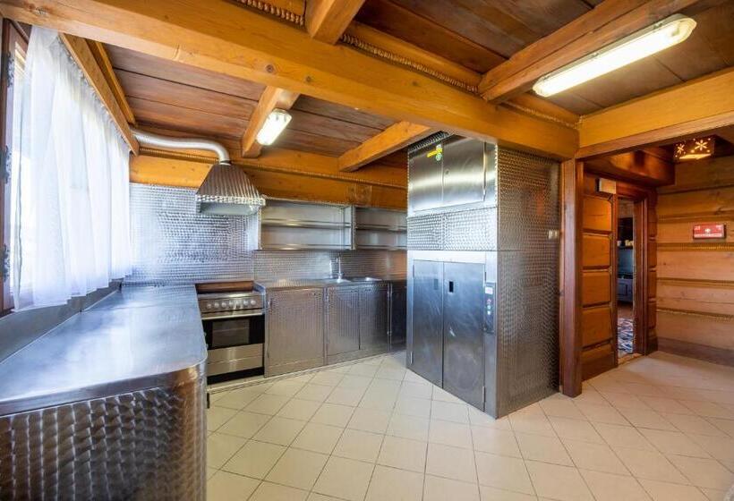 فيلا غرفة نوم واحدة, Wille Trójca