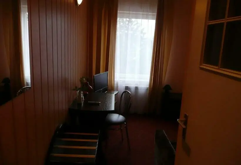 スタンダードシングルルーム, Azymut Hotel & Restaurant