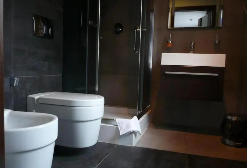 デラックスルーム, Azymut Hotel & Restaurant