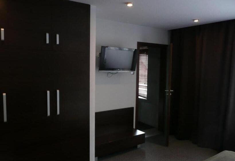 חדר דלוקס, Azymut Hotel & Restaurant