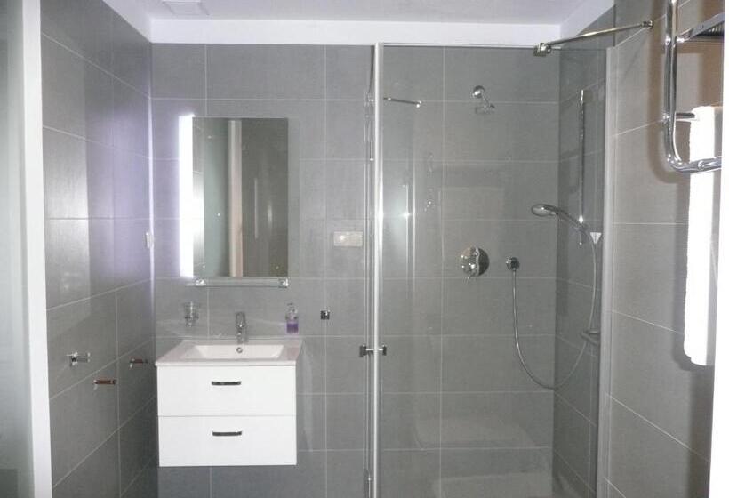 חדר דלוקס, Azymut Hotel & Restaurant