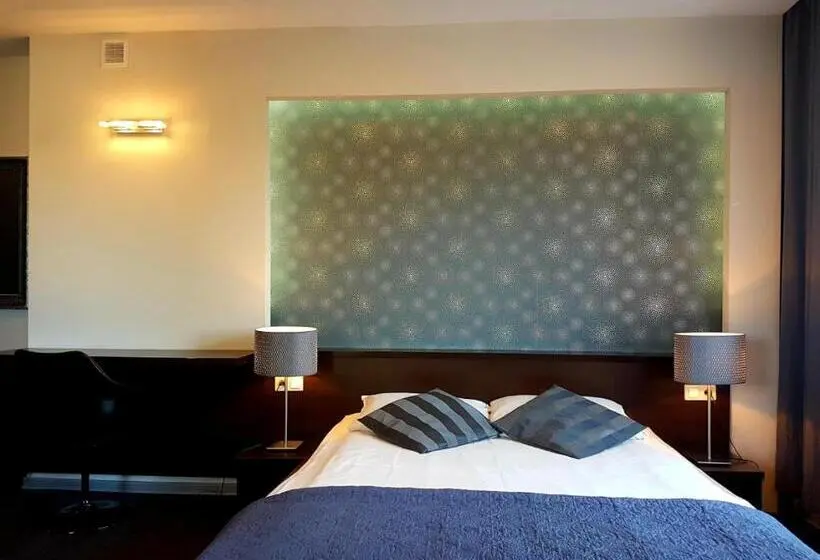 デラックスルーム, Azymut Hotel & Restaurant