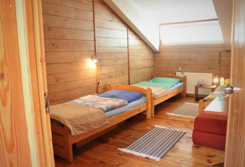 标准三人间外部浴室, Gospodarstwo Agroturystyczne Stary Młyn Wilczkowice