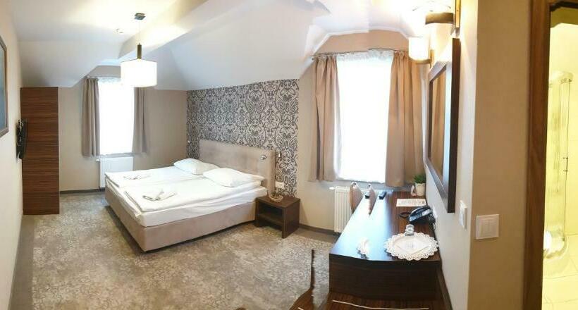 スタンダードルーム, Kamiza