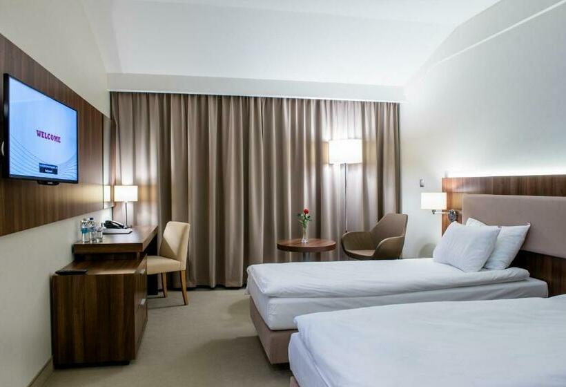 חדר סטנדרט, Kosma