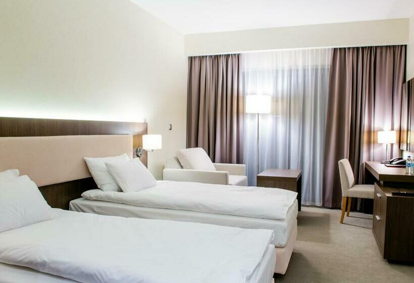 חדר סטנדרט יחיד, Kosma