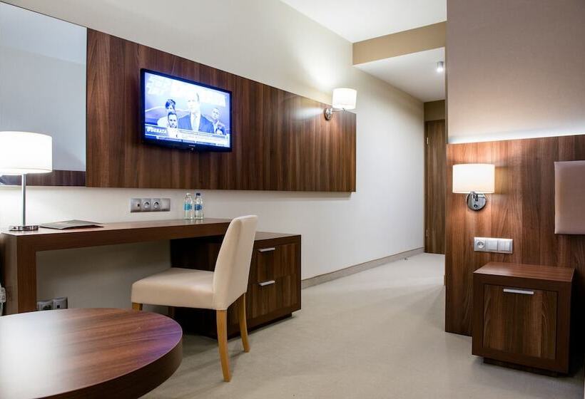 חדר סטנדרט, Kosma