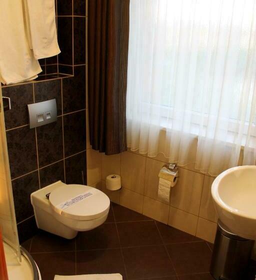 חדר סטנדרט, Linder