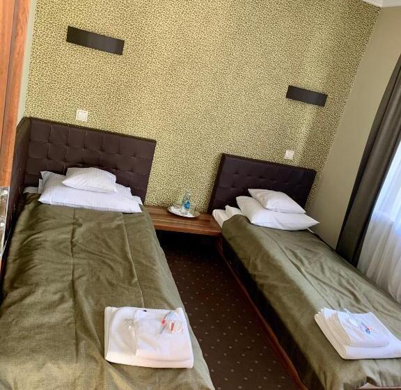 شقة غرفتين, Linder