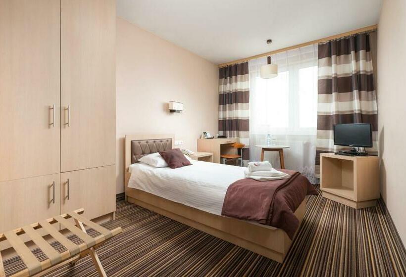 标准单人间, Partner