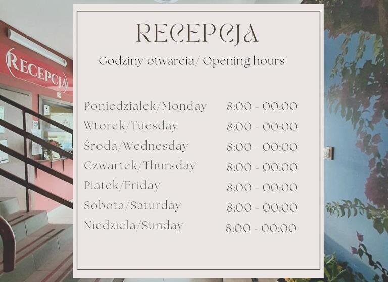 اتاق استاندارد سه نفره, Radomsko