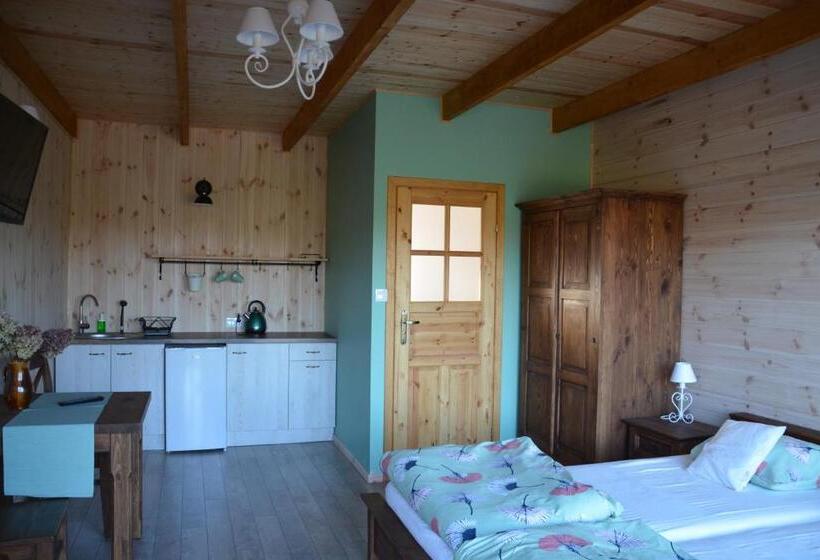 带露台的标准工作室, Ranczo W Dolinie