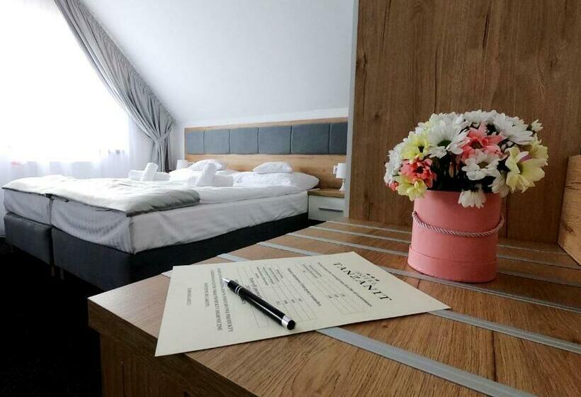 デラックスルーム, Tanzanit