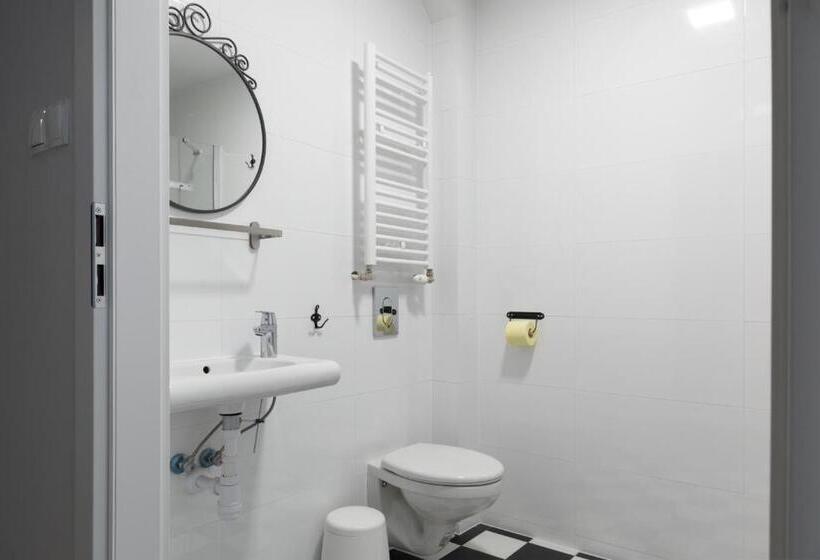 高级大房间, Moho XL