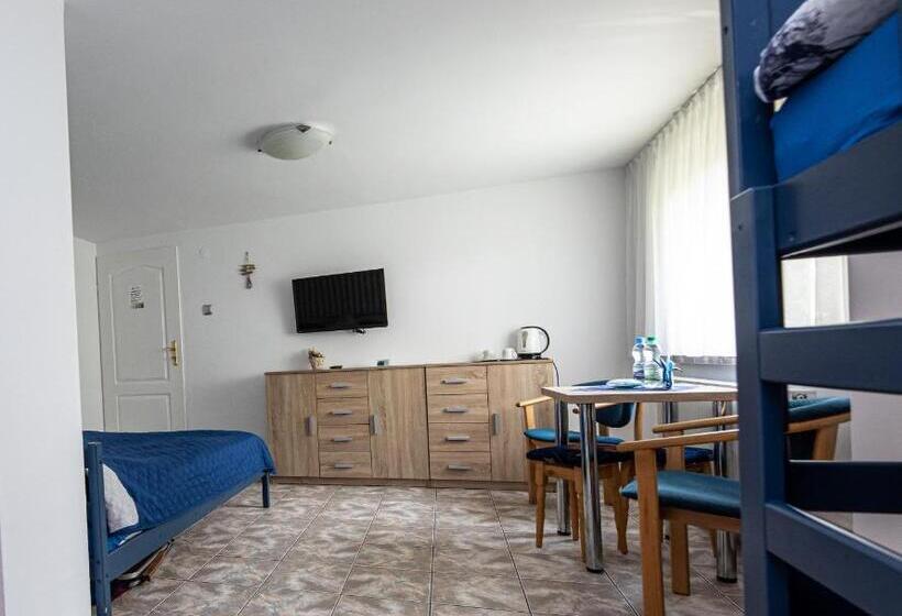 اتاق خانوادگی, Dom Wypoczynkowy Anna   Opcjonalnie śniadania W Starej Piekarni