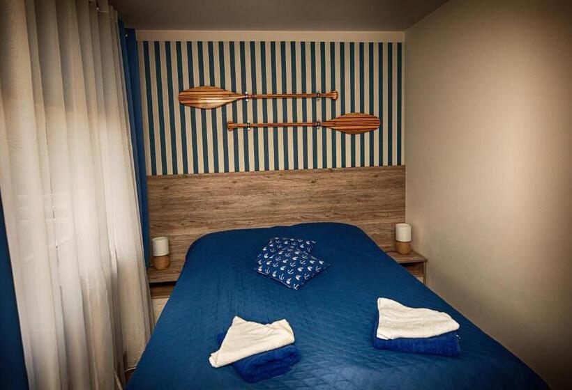 اتاق لوکس سه تخته, Dom Wypoczynkowy Anna   Opcjonalnie śniadania W Starej Piekarni