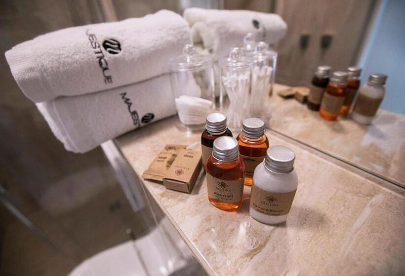 חדר דלוקס עם מרפסת, Majestique