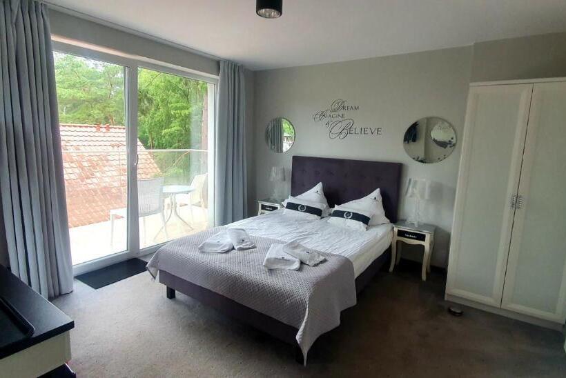 חדר דלוקס עם מרפסת, Majestique