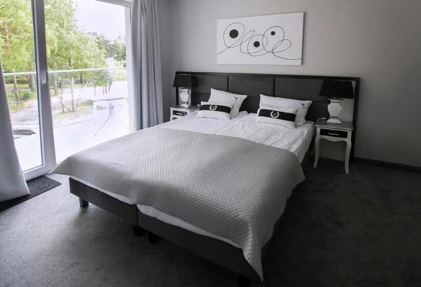 חדר סופריור נוף לגינה, Majestique