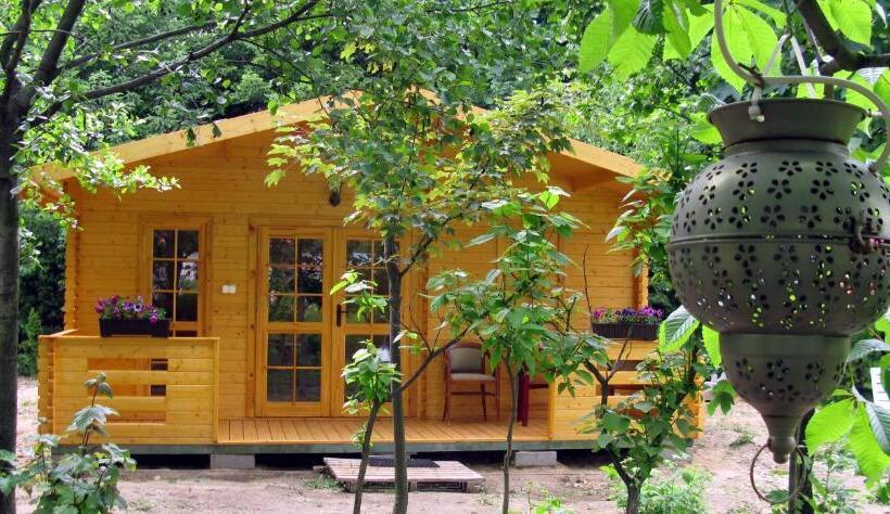 １ベッドルームハウス, Pensjonacik Ogrody