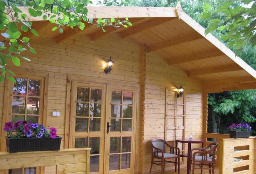 １ベッドルームハウス, Pensjonacik Ogrody