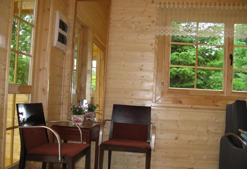 １ベッドルームハウス, Pensjonacik Ogrody