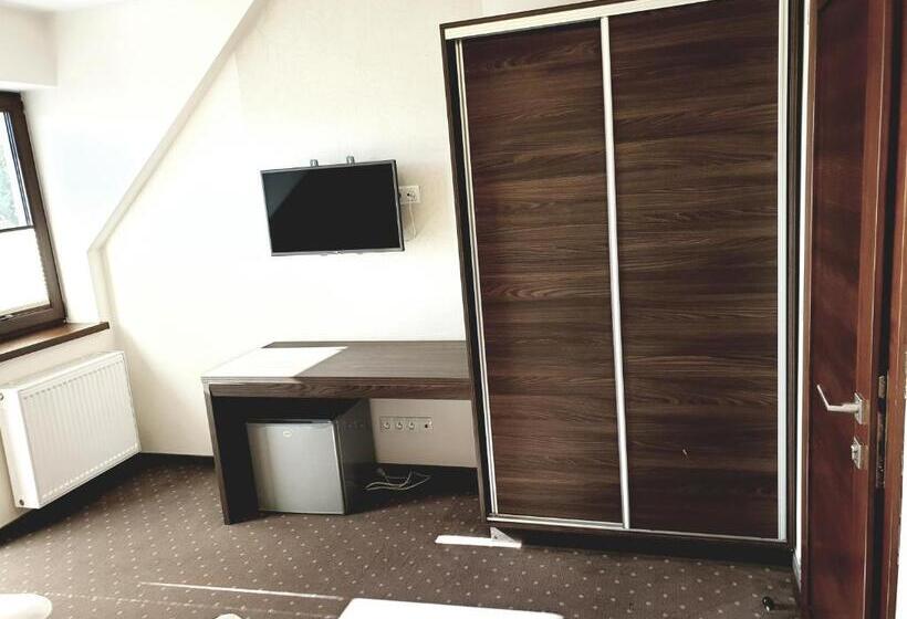 スタンダードスタジオ, Perła Podhala