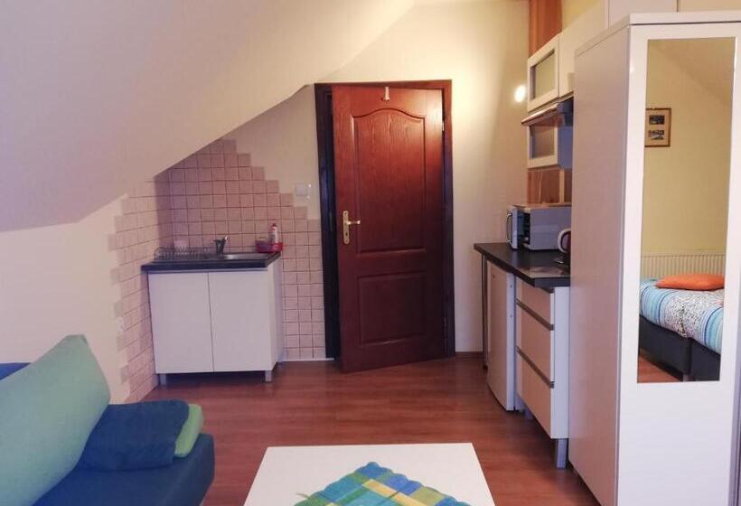 수피리어 패밀리 룸, Willa Storczyk