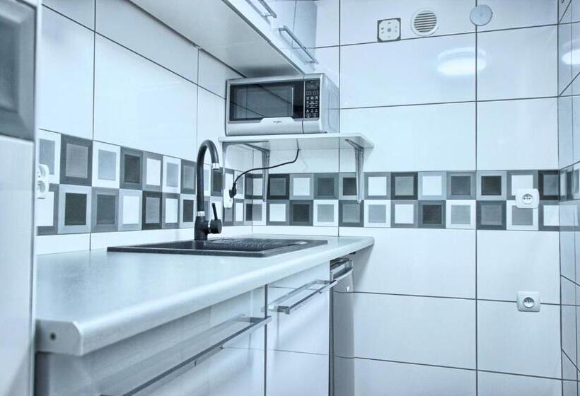 استودیوی استاندارد, Willa Zakobystra