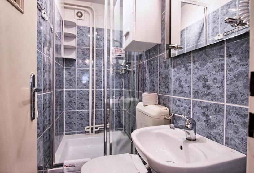 اتاق استاندارد سه تخته با بالکن, Willa Zakobystra