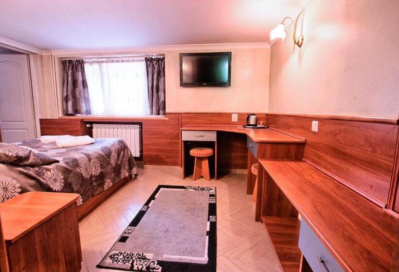 اتاق خانوادگی, Willa Zakobystra