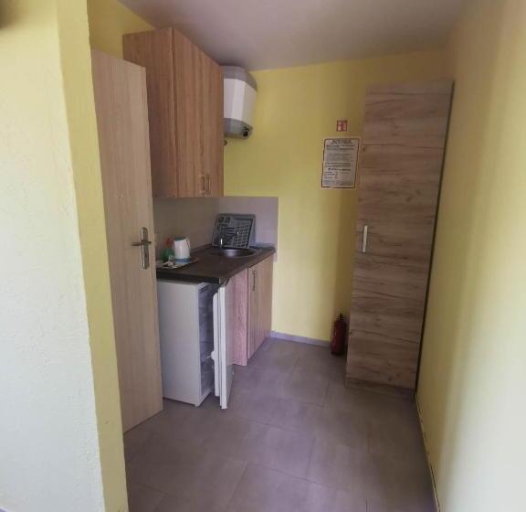 一居室别墅, Centrum Trzy Jeziora Wieleń