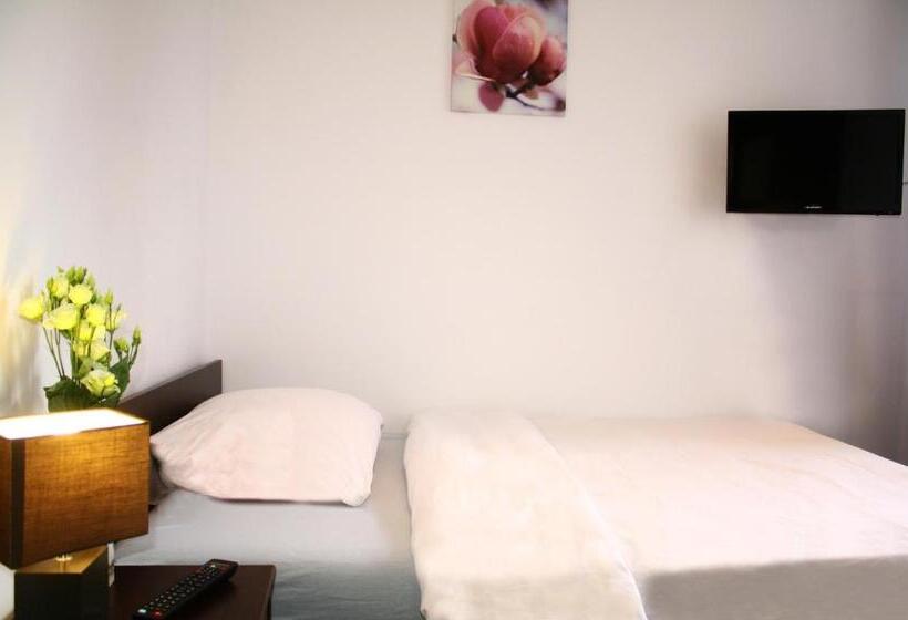 标准单人间, Beskidpark