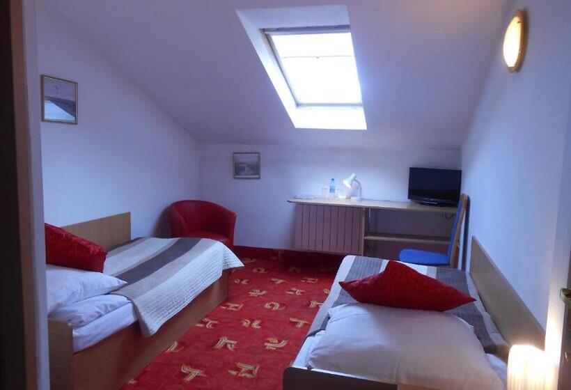 اتاق استاندارد, As