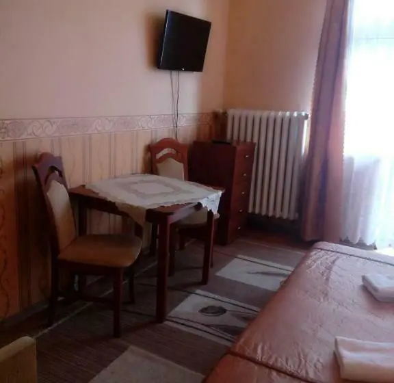 Standard-huone, Boży Dar