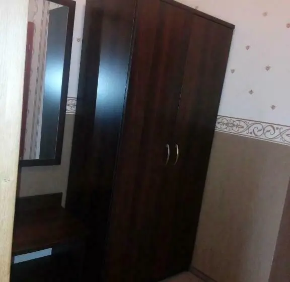 Basic-huone, Boży Dar
