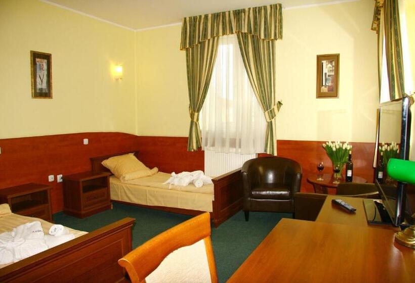 آپارتمان 1 خوابه, Ik Amber